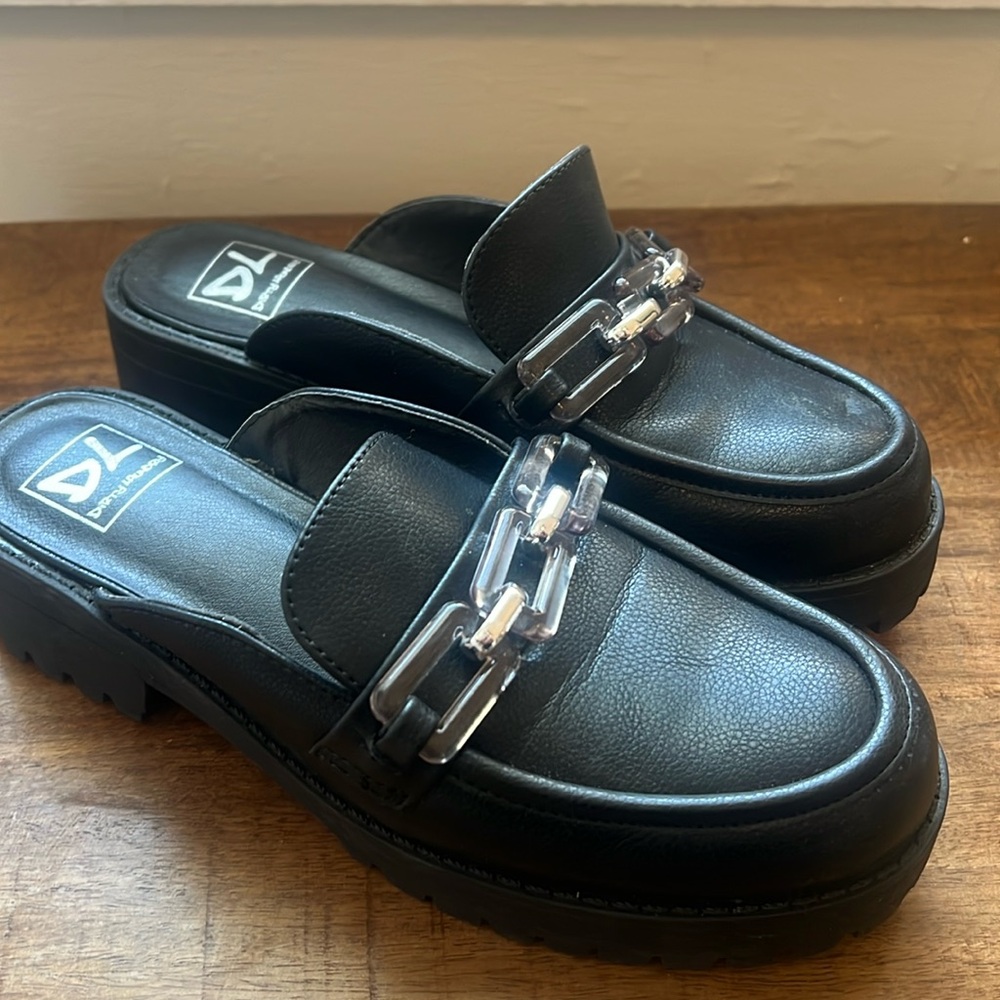 Women’s Dirty Laundy shoes